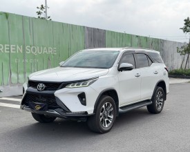 Toyota Fortuner Legender 2.4 4x2 AT 2020