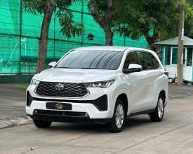 Toyota Innova Cross 2.0 V 2025 